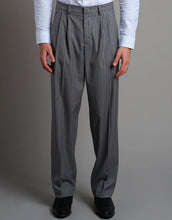 Carica l'immagine nel visualizzatore di Gallery, Pantalone wide fit gessato