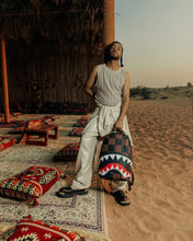 Carica l'immagine nel visualizzatore di Gallery, ENLARGED CHECKS PARIS ZAINO