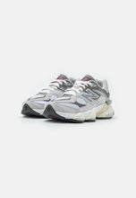 Carica l'immagine nel visualizzatore di Gallery, Sneakers 9060