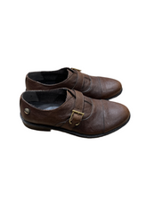 Carica l'immagine nel visualizzatore di Gallery, Scarpe