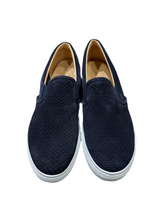 Carica l'immagine nel visualizzatore di Gallery, Slip on pelle scamosciato Traforato