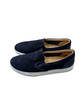 Carica l'immagine nel visualizzatore di Gallery, Slip on pelle scamosciato Traforato