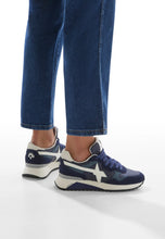 Carica l'immagine nel visualizzatore di Gallery, Sneakers wizz