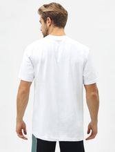 Carica l'immagine nel visualizzatore di Gallery, T-Shirt - Uptodate life