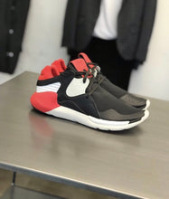 Carica l'immagine nel visualizzatore di Gallery, Sneakers - Uptodate life