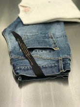 Carica l'immagine nel visualizzatore di Gallery, Jeans - Uptodate life