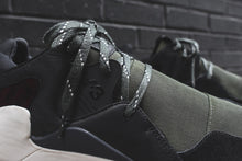 Carica l'immagine nel visualizzatore di Gallery, Sneakers - Uptodate life