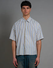 Carica l'immagine nel visualizzatore di Gallery, Camicia over rigata M/C
