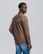 Carica l'immagine nel visualizzatore di Gallery, Camicia suede
