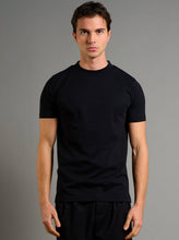 Carica l'immagine nel visualizzatore di Gallery, T-shirt Basic mezzocollo
