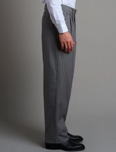 Carica l'immagine nel visualizzatore di Gallery, Pantalone wide fit gessato
