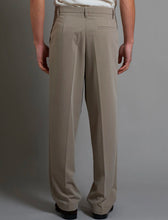 Carica l'immagine nel visualizzatore di Gallery, Pantalone wide fit
