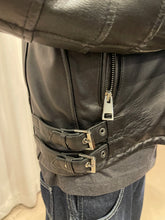 Carica l'immagine nel visualizzatore di Gallery, Giubbotto pelle Biker
