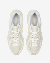 Carica l&#39;immagine nel visualizzatore di Gallery, Sneakers 740
