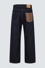 Carica l'immagine nel visualizzatore di Gallery, Jeans fondo ampio T/k ecopelle - Uptodate life
