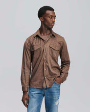 Carica l'immagine nel visualizzatore di Gallery, Camicia suede
