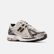 Carica l'immagine nel visualizzatore di Gallery, Sneakers 1906R - Uptodate life

