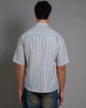Carica l'immagine nel visualizzatore di Gallery, Camicia over rigata M/C
