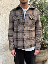 Carica l'immagine nel visualizzatore di Gallery, Overshirt ELM.CHK
