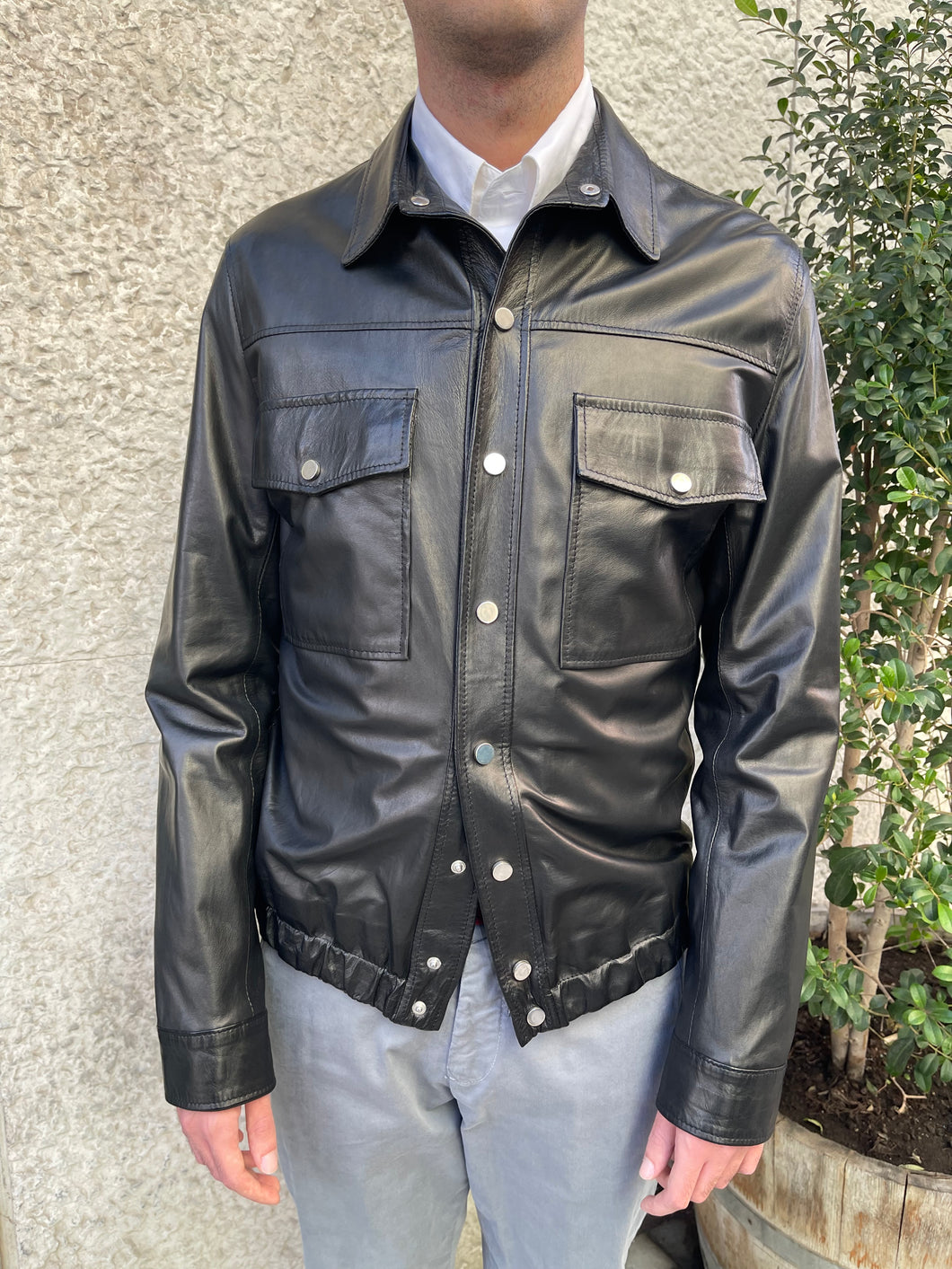 Giubbotto pelle con bottoni ￼