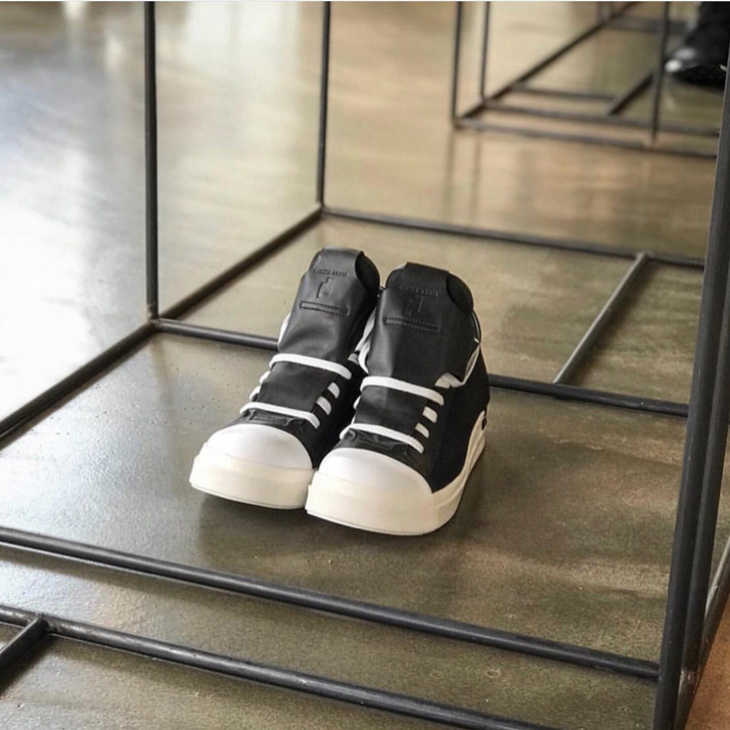 Shoes Prezzo Cinzia Araia SNEAKERS BASSA – Uptodate Life